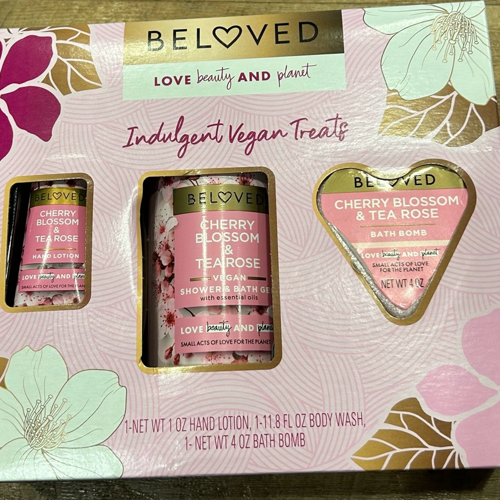 beloved bath set BNIB